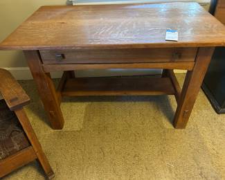 MISSION STYLE ANTIQUE OAK DESK. $250.