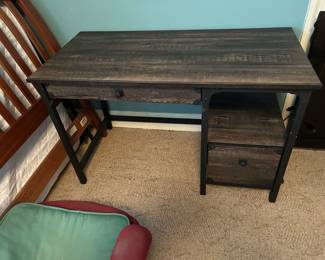 VINTAGE DESK. $85.