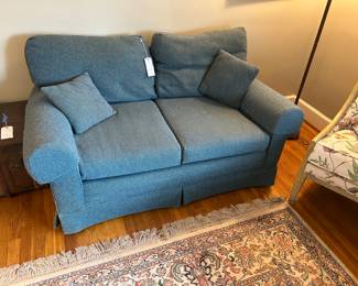 LOVE SEAT. $150.