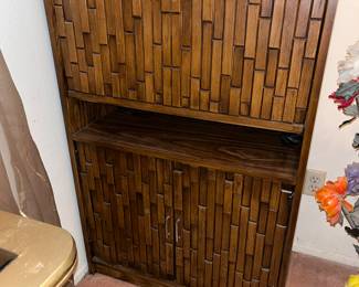 MCM bookshelves (2)