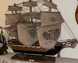 Vintage model ship “Navio Espanol”