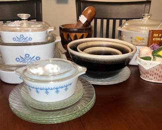 Vintage pflatzgraff mixing bowls 