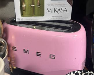Pink Smeg toaster