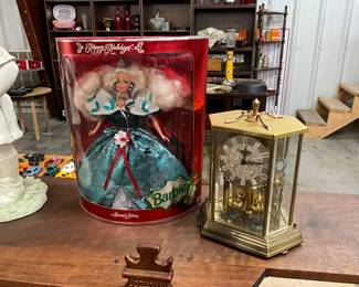1995 Happy Holiday Barbie & Kundo West Germany Anniversary Mantle Clock