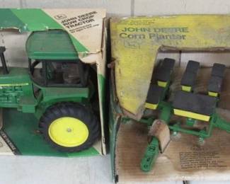 John Deere Toy Tractor & Corn Planter