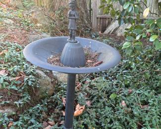 Bird bath 
