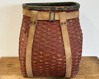 Old Tapper Backpack Basket in Old Red & Green Paint
