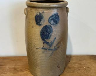 Blue Decorated Stoneware 6 Gallon Churn Crock
