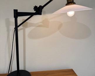 35 AdjustableIndustrialDeskLampwWhiteElegantGlassShade