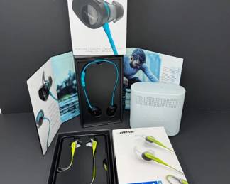 128 BoseSoundSportWirelessHeadphonesSpeakerBundle