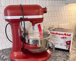 32 KitchenAid6QtProfessional600StandMixerGrinderAttachment