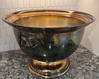 26 MassiveSilverPlatedChampagneBucketwPedestalBaseClothBag
