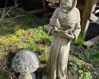 133 StFrancisCementGardenStatuewBirdDecorativeMushroom