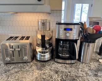 98 CuisinartKitchenEnsembleToasterFoodProcessorCoffeeMaker