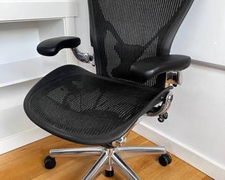 103 HermanMillerAeronErgonomicOfficeChair