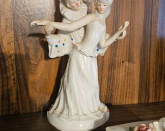 Vintage Royal Duncan Porcelain Clown & Princess Music Box, Plays “Send in the Clowns”