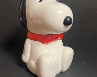 Snoopy cookie jar 