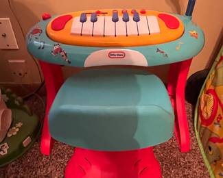 Little tikes piano and seat