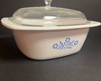 Corning ware cornflower lidded casserole 