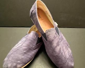 toms