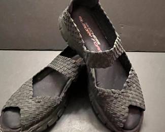 womens skechers