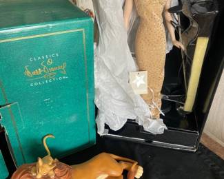 Franklin Mint Marilyn Monroe Doll and Walt Disney Simba Collectors Figure
