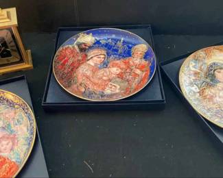Three Edna Hibel Christmas Plates And A Bulova Clock