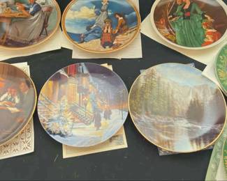 Mixed Lot Of Assorted Signed Plates Collectibles 