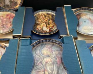 Seven Plates By Sulamith Wulfing Depicting Christmas Scenes
