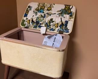 Vintage sewing box 