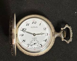 La Cloche Swiss Made 17 Jewel Pocket Watch in working condition