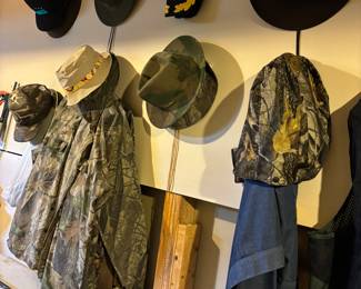 Hunting/fishing gear