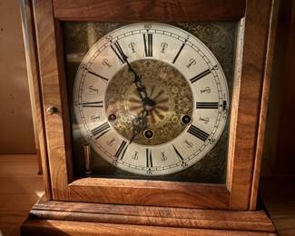 Mantle clock