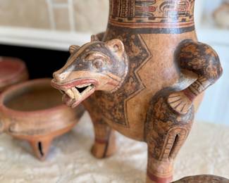 Pre-Colombian Jaguar effigy pottery vessel