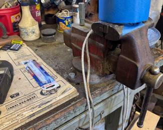 Work bench