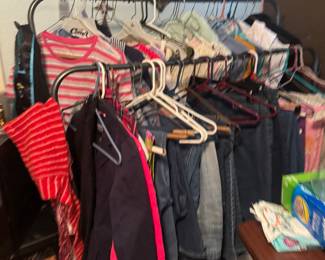 Women’s clothing
Children’s clothing
