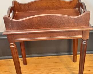 Small serving/Butler’s tray