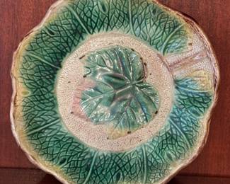 Rare Victorian Majolica Pottery Leaf Plate $75