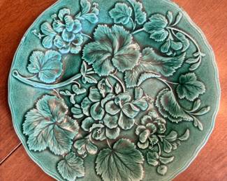 Green Majolica Geranium Leaves (9) Plates