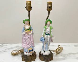 Lot 1642 Vintage Victorian Couple Boudoir Accent Lamps