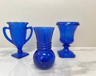 Lot 1590 Vintage LE Smith Cobalt Blue Glass Embossed Urn Vase Garland Pattern  Vintage LE Smith Cobalt Blue Crimped Vase WIth Snake Dance Design  Cobalt Blue Swirl Ring Bud Vase