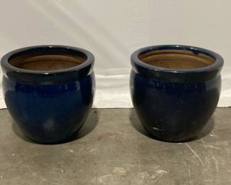 Lot 1524 2 Glazed Ceramic Garden Planter Pots