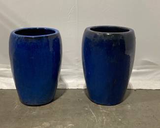Lot 1529 2 Glazed Ceramic Garden Planter Pots
