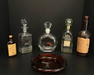 Lot 1715 Vtg Amber Glass Ashtray  Vintage DecantersBottles