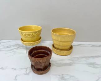 Lot 1629 Vintage McCoy Ceramic Planter Pots