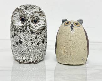 Lot 1475 Pigeon Forge Pottery  D. Ferguson Signed Owl  Hand Painted Papier Mache Owl Figurine