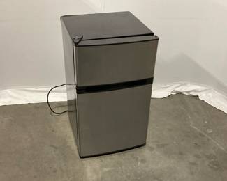 Lot 1556 Insignia 3 Cu. ft Refrigerator Freezer AS IS