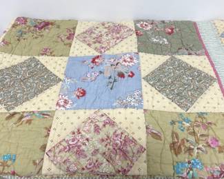 Lot 1778 LL Bean Floral Quilted King Bedspread  Shams