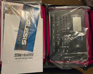 Alesis SR-16 Drum machine