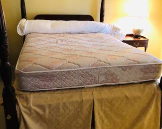 Henkel Harris Queen Bed